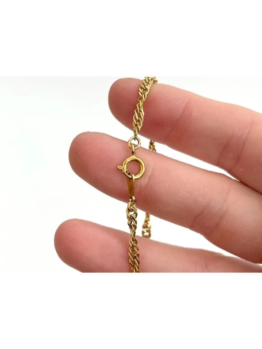 Stackable Gold Toned Curb Chain Minimalist 80's Vintage Bracelet